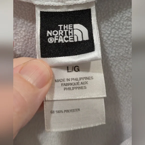 The North Face Classic White TKA 100 Fleece Pullover - Picture 4 of 5